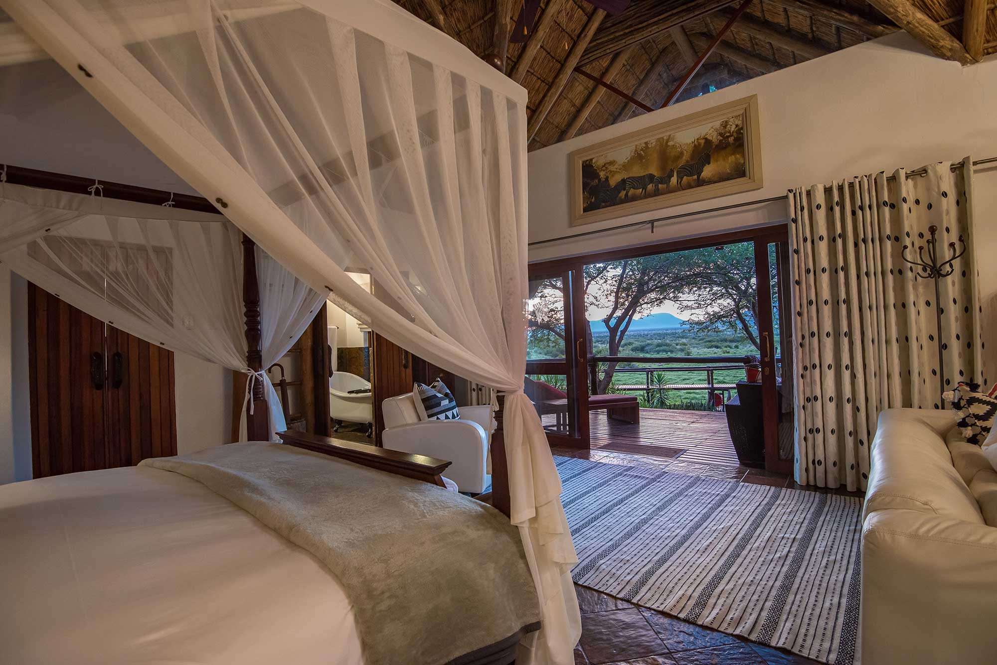 Share a secluded 5 star bush experience